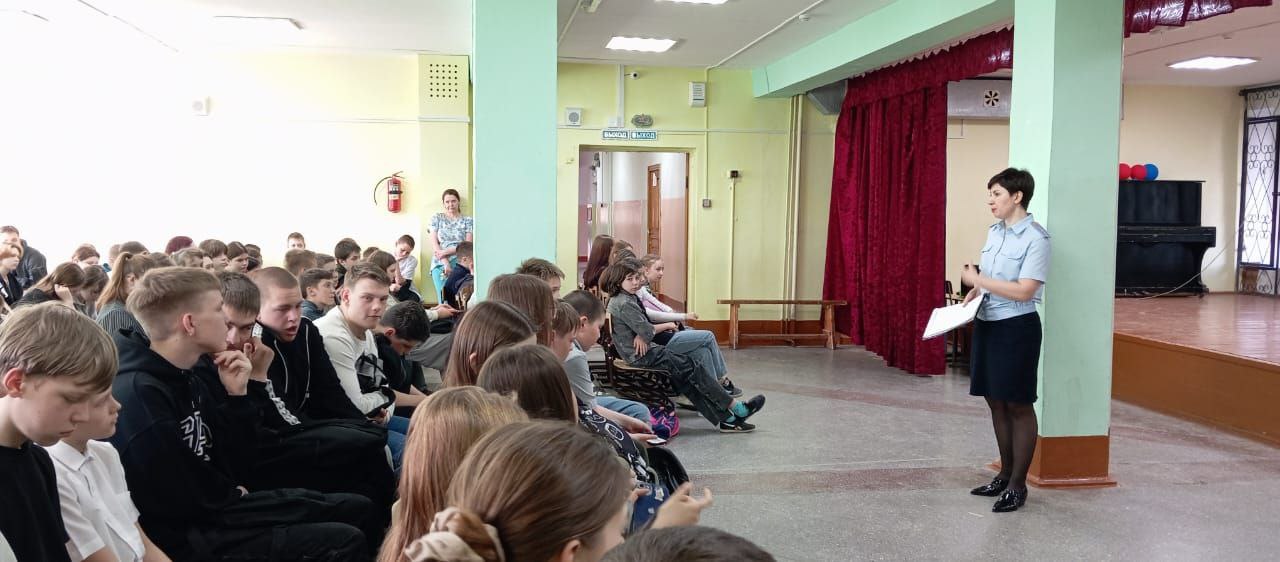 Встреча обучающихся с инспектором ПДН.